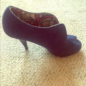 Blue heels